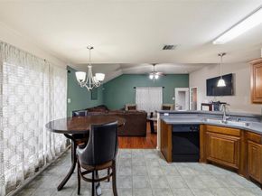 612  Owen Trail , Grand Prairie Texas 75051