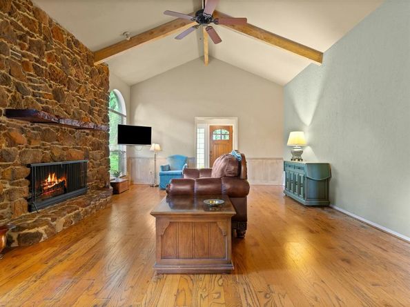 3402  Marsh Lane , Grapevine Texas 76051