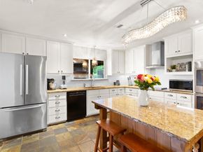 3402  Marsh Lane , Grapevine Texas 76051