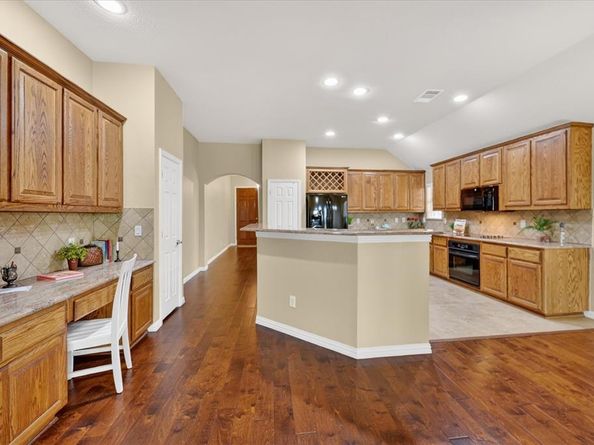 6512  Canyon Crest Drive , McKinney Texas 75071