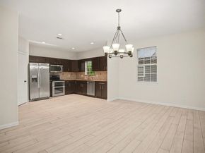 2446  Catherine Street , Dallas Texas 75211