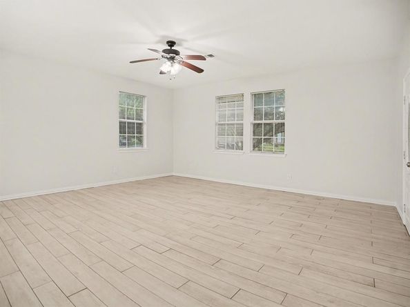 2446  Catherine Street , Dallas Texas 75211
