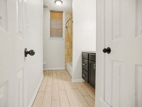 2446  Catherine Street , Dallas Texas 75211