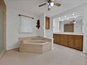 1008  Loch Lomond Drive , Arlington Texas 76012