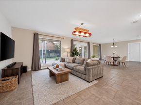 1008  Loch Lomond Drive , Arlington Texas 76012
