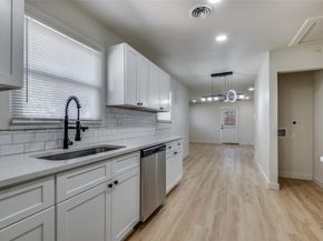 125 W Fuller Drive , Euless Texas 76039