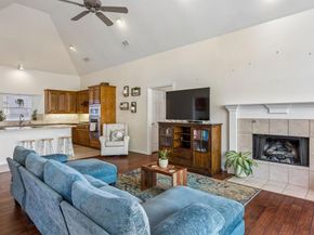 403  Hideaway Court , Euless Texas 76039