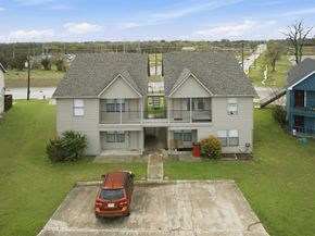 319  Ware Drive , Grand Prairie Texas 75051