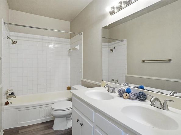 3215  Las Vegas Trail , Fort Worth Texas 76116