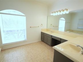 8925  Hunters Glen Trail , Fort Worth Texas 76120