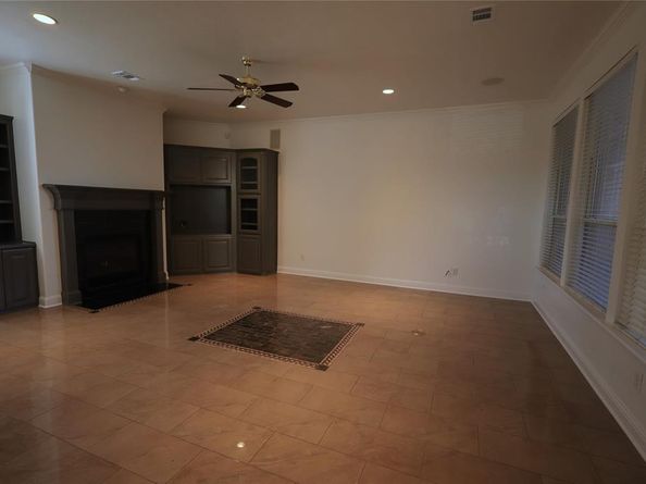 8925  Hunters Glen Trail , Fort Worth Texas 76120