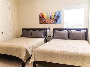 1846  Nomas Street , Dallas Texas 75212