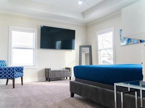 1846  Nomas Street , Dallas Texas 75212