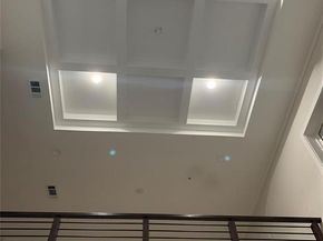 1846  Nomas Street , Dallas Texas 75212