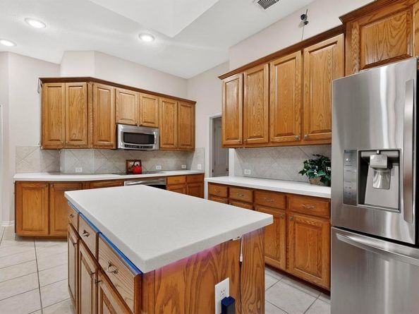 6869  Cape Cod Drive , Grand Prairie Texas 75054