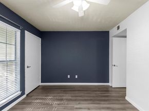 2535  Wedglea Drive  224, Dallas Texas 75211