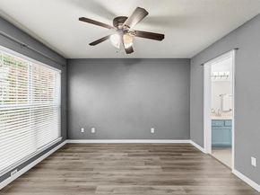 2535  Wedglea Drive  224, Dallas Texas 75211