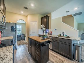 360  Ridgeland Oaks Drive , Fort Worth Texas 76120