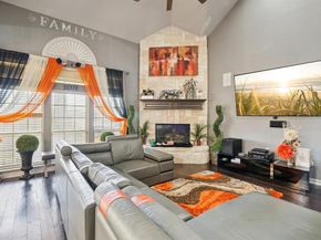 400  Shadow Creek Drive , DeSoto Texas 75115