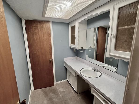 813  Misty Glen Drive , DeSoto Texas 75115