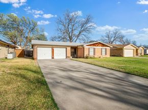 2828  Fairbrook Street , Irving Texas 75062