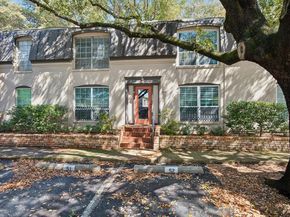 5226  Fleetwood Oaks Avenue  214, Dallas Texas 75235