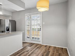 5226  Fleetwood Oaks Avenue  214, Dallas Texas 75235
