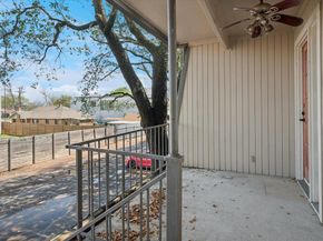 5226  Fleetwood Oaks Avenue  214, Dallas Texas 75235