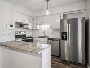 5226  Fleetwood Oaks Avenue  214, Dallas Texas 75235