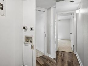 5226  Fleetwood Oaks Avenue  214, Dallas Texas 75235