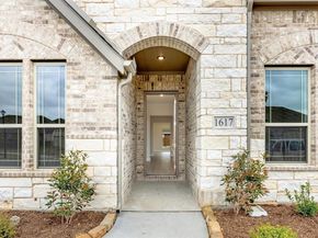 1617  Community Drive , Cedar Hill Texas 75116
