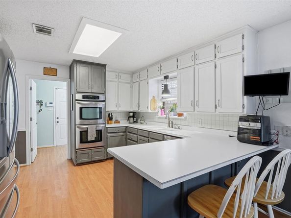 5105  Wind Rock Court , Arlington Texas 76017