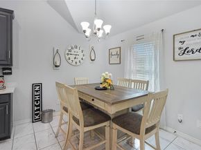 1317  Dacki Avenue , Dallas Texas 75211