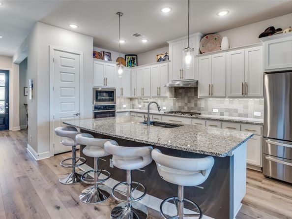 4774  Kings Garden Parkway , Arlington Texas 76005