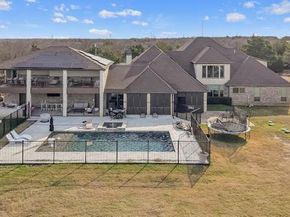 505 S Bluegrove Road , Lancaster Texas 75146