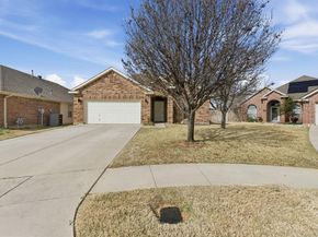 813  Chase Circle , Hurst Texas 76053