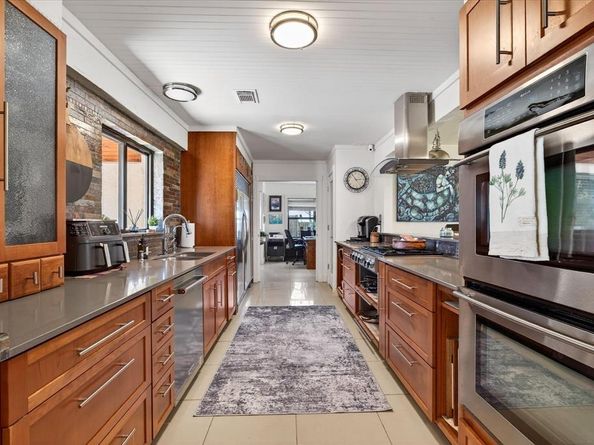 905  Lynhurst Lane , Denton Texas 76205