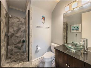 3827  Holland Avenue  B, Dallas Texas 75219