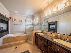 3827  Holland Avenue  B, Dallas Texas 75219