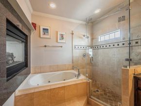 3827  Holland Avenue  B, Dallas Texas 75219