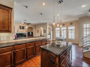 3827  Holland Avenue  B, Dallas Texas 75219