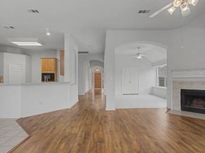 424  Autumn Park , Fort Worth Texas 76140