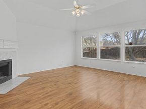 424  Autumn Park , Fort Worth Texas 76140