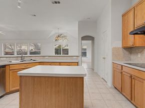 424  Autumn Park , Fort Worth Texas 76140