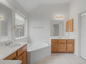 424  Autumn Park , Fort Worth Texas 76140