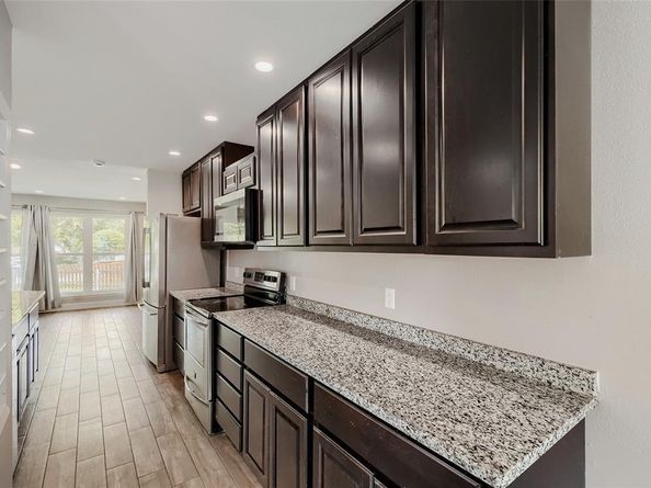 1624  Choteau Circle , Grapevine Texas 76051