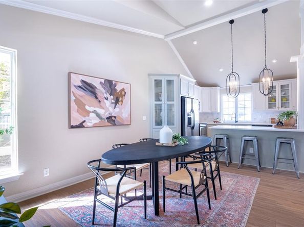 1415  Pecos Street , Dallas Texas 75204