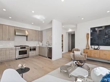 425 First Street