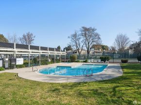 310 Atlas Drive 1, Hercules CA 94547