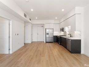 52 Kirkwood Avenue 421, San Francisco CA 94124